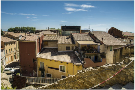Alt neben neu In Orange
