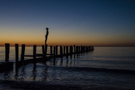 Stephan Zeidler Zingster Skulpturen - bei Tag und Nacht