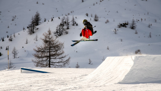 In der Hocke Ab in die Alpen!