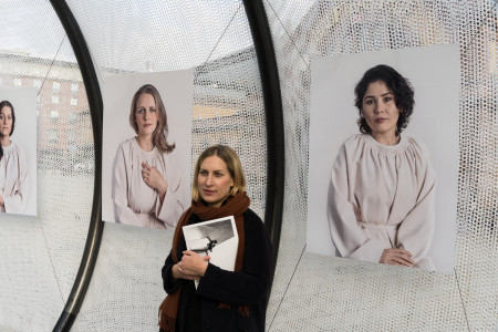 Führung durch die Fotoausstellung "Der Weiße Faden" mit der Fotografin Elena Kaufmann