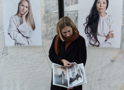 Führung durch die Fotoausstellung "Der Weiße Faden" mit der Fotografin Elena Kaufmann